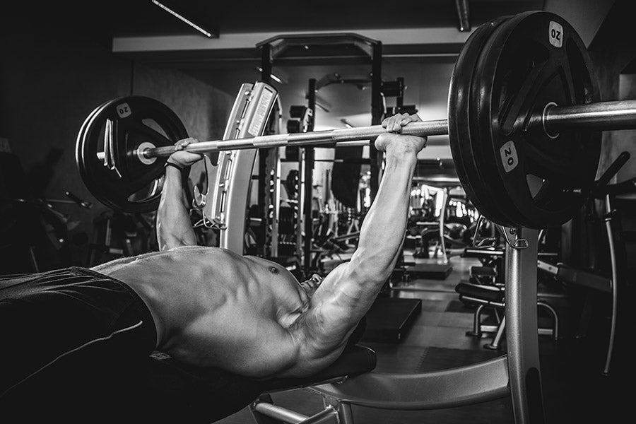 How to Bench Press Properly (6 Mistakes to Avoid) - Steel Supplements