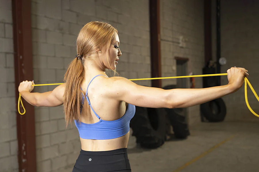 Turn everyday movements in to workouts SKINNIFY resistance band